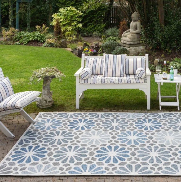 Florida Geometric Outdoor Floral Flatweave Rug - Navy Blue