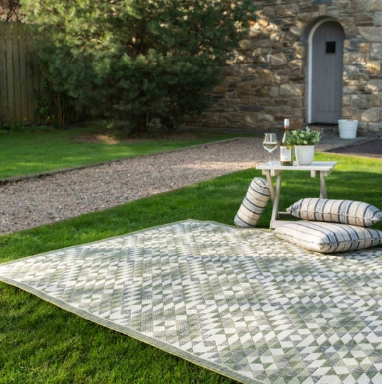 Florida Geometric Outdoor FlatweaveRug - Green