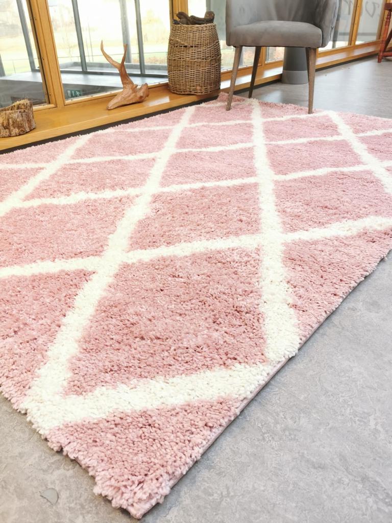 Oslo Pink Trellis